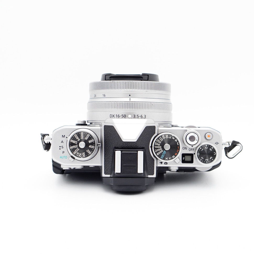 Nikon Zfc kit 16-50mm VR (6350 кадров)