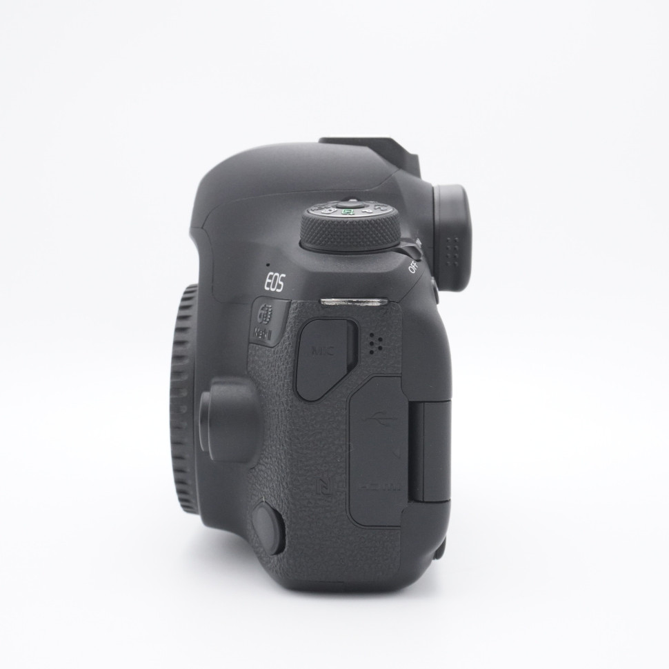 Canon EOS 6D Mark II  (61000 кадров)