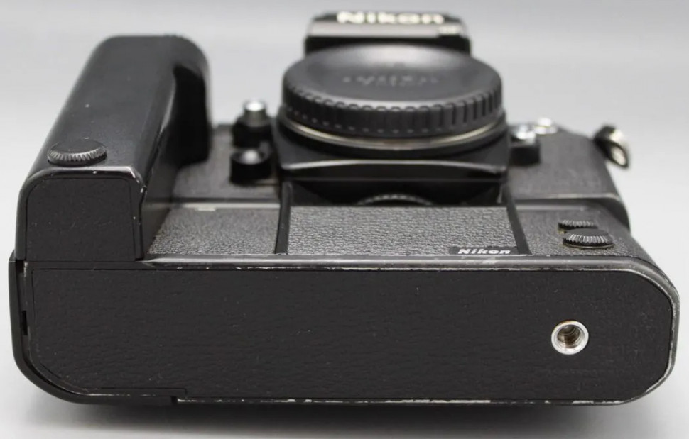 Nikon F3 HP + MD-4