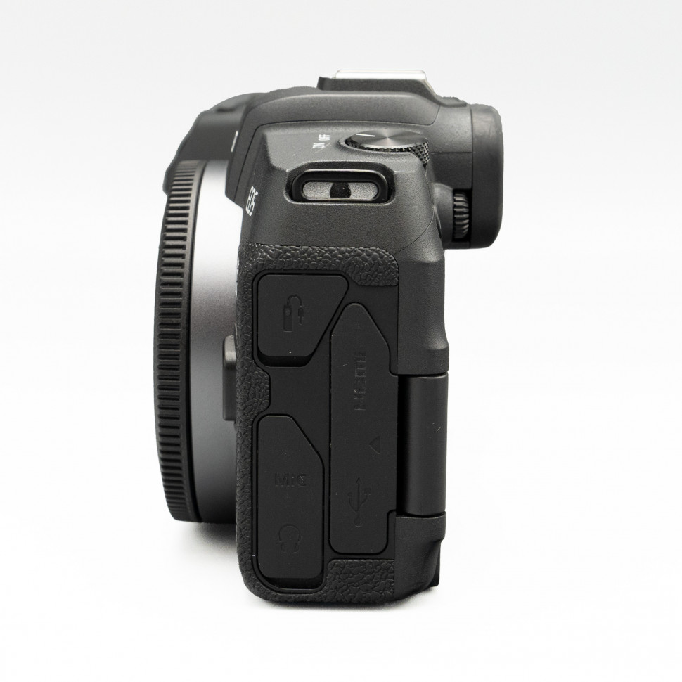 Canon EOS RP (13.000 кадров)