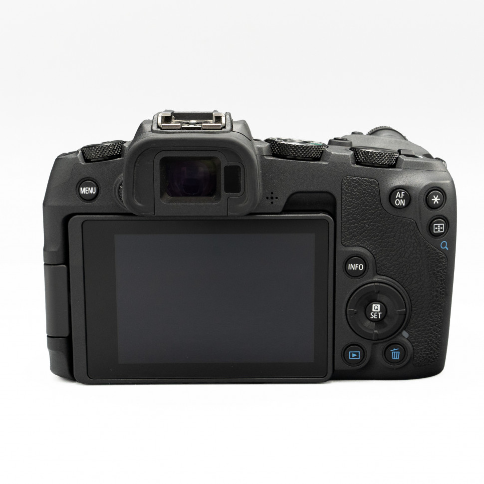 Canon EOS RP (13.000 кадров)