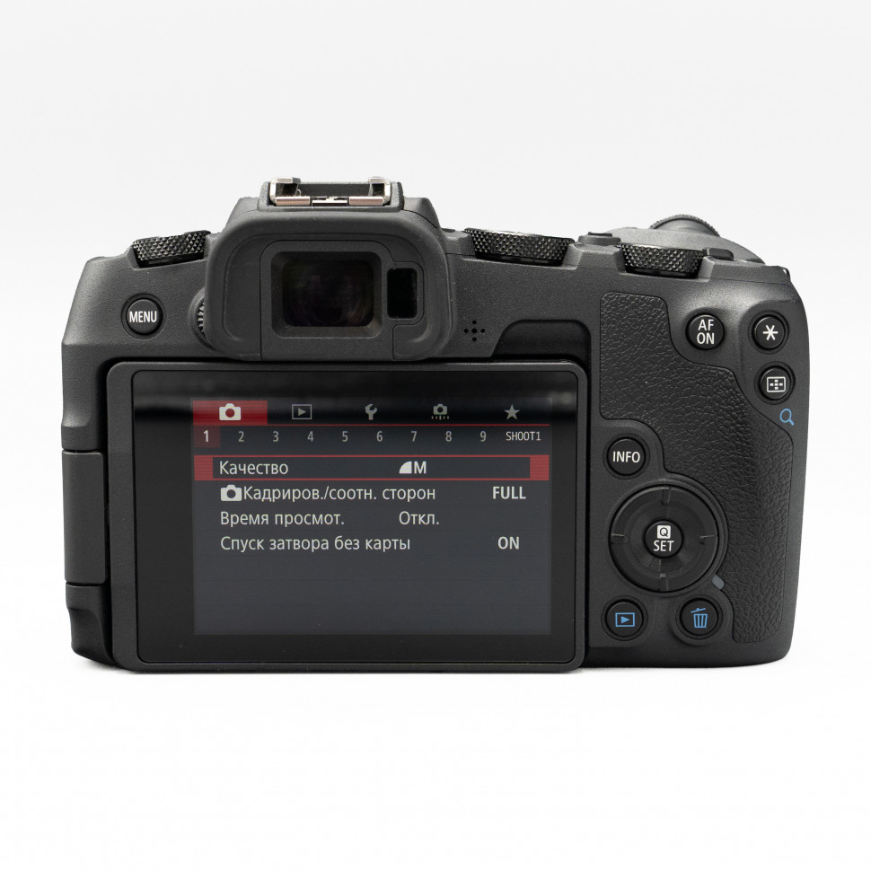 Canon EOS RP (13.000 кадров)