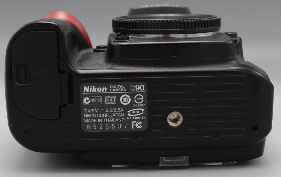 Nikon D90 (41.000 кадров)