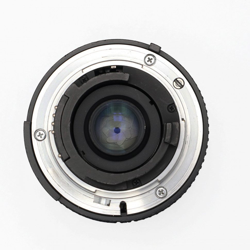 Nikon 28mm f/2.8 D Nikkor (сост. 4)