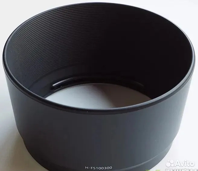 Бленда Panasonic H-FS100300