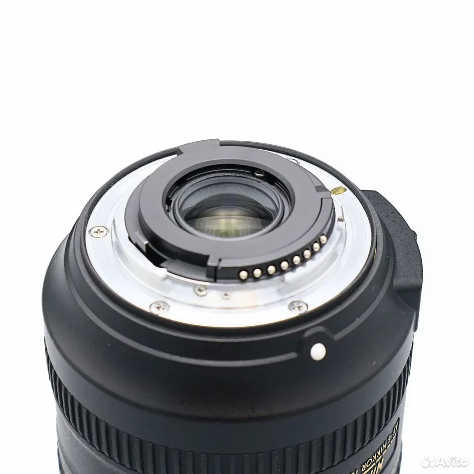 Nikon AF-S 18-300mm f/3.5-6.3 G ED VR DX (состояние 5)