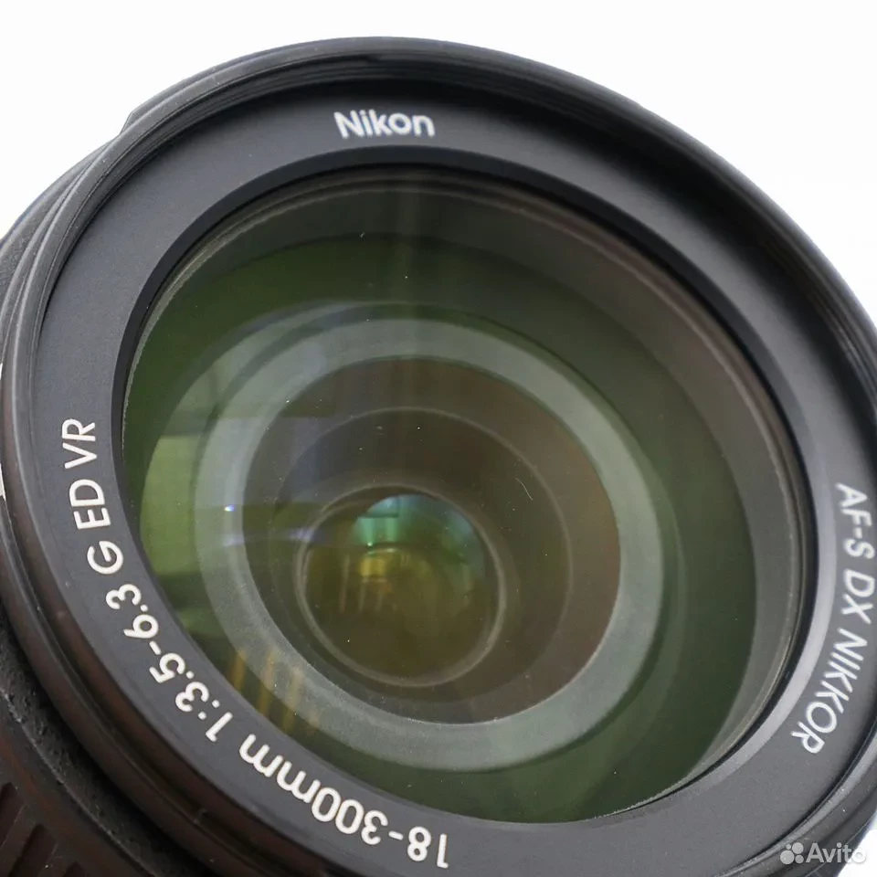 Nikon AF-S 18-300mm f/3.5-6.3 G ED VR DX (состояние 5)