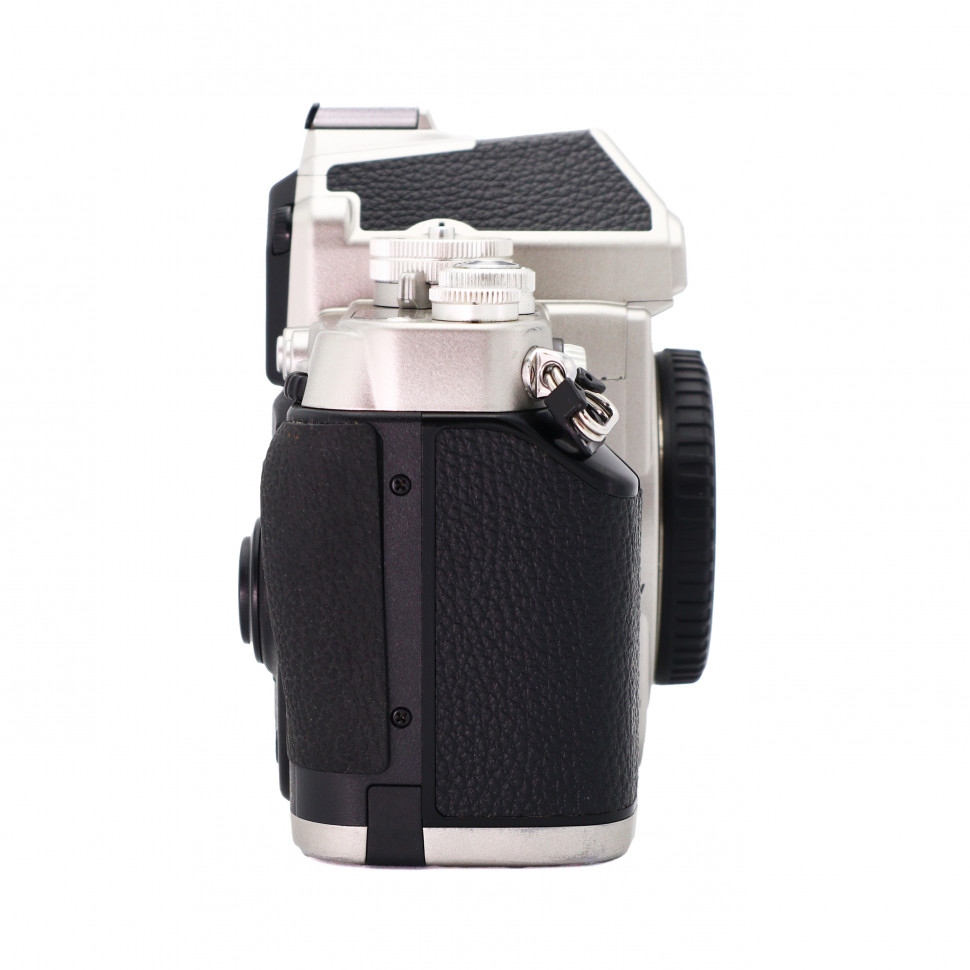 Nikon Df body (30.400 кадров)