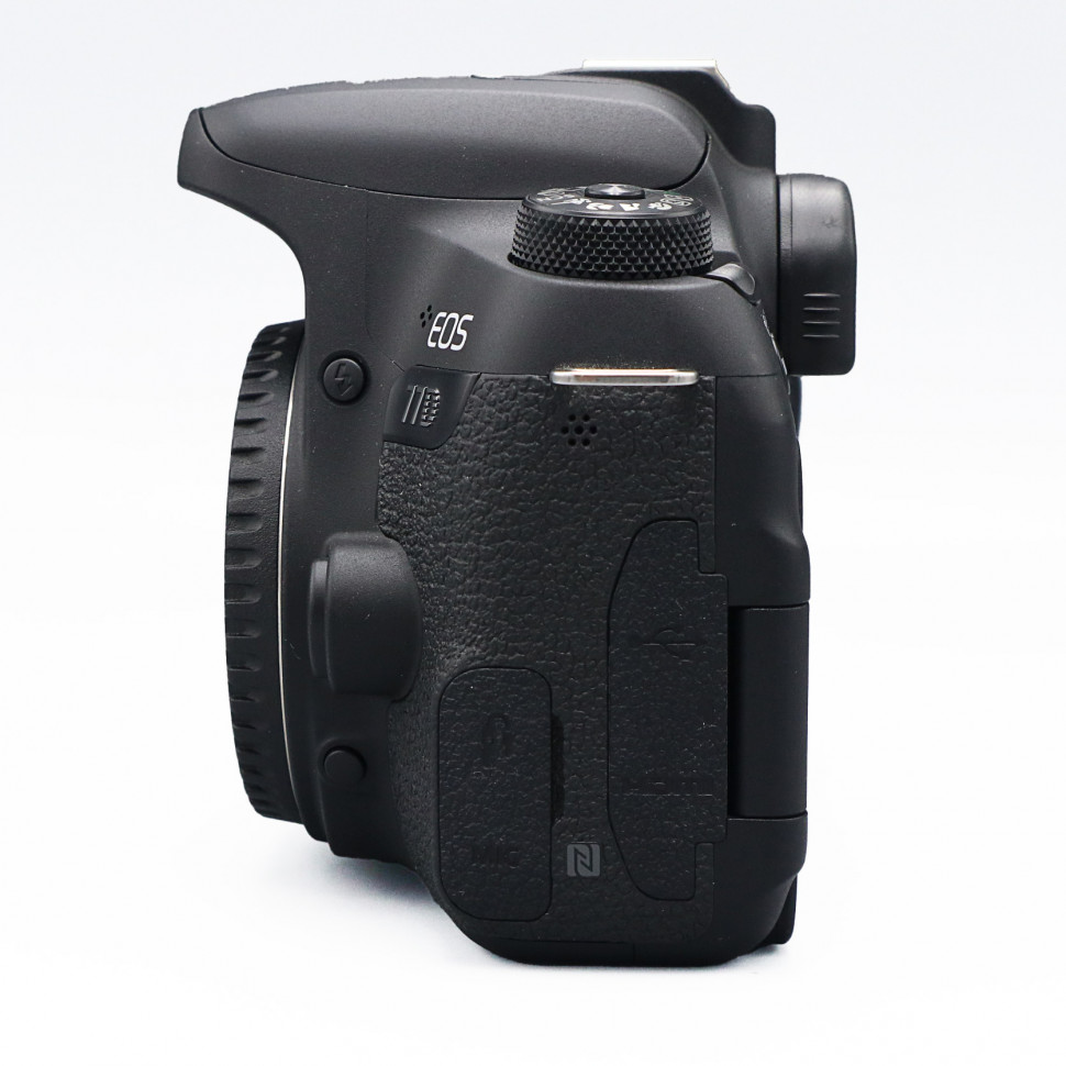 Canon EOS 77D (43.000 кадров)