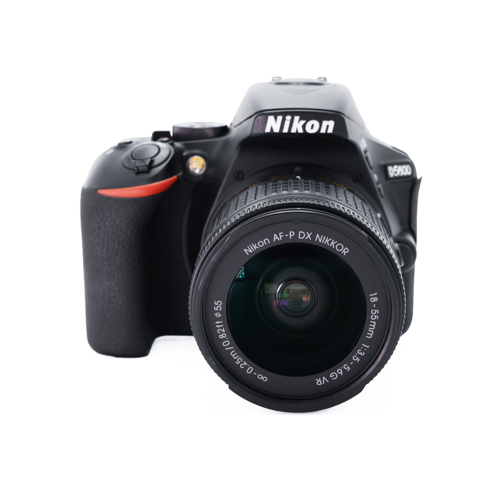 Nikon D5600 Kit AF-P 18-55mm G DX VR (69.000 кадров)