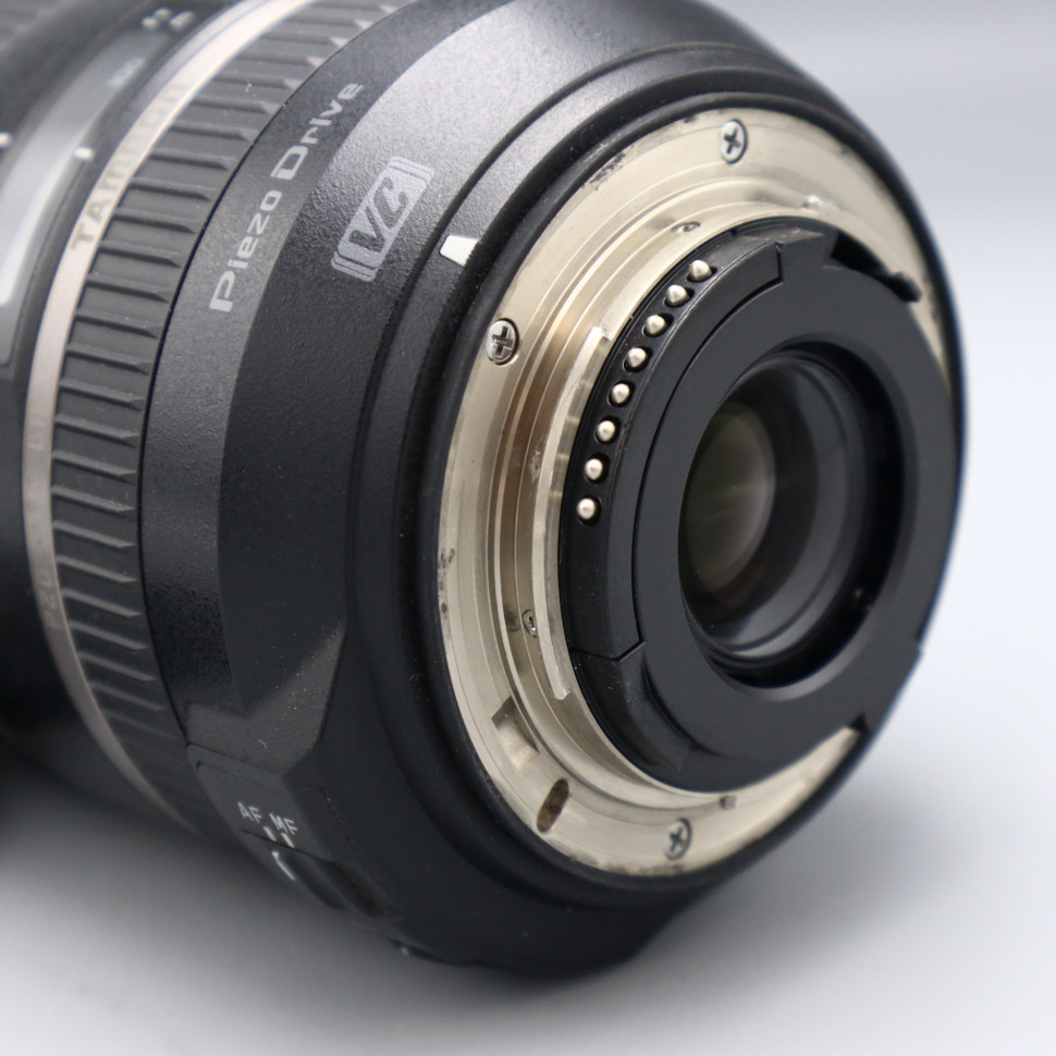 Tamron 16-300mm f/3.5-6.3 Di II VC PZD Nikon F (сост. 4)