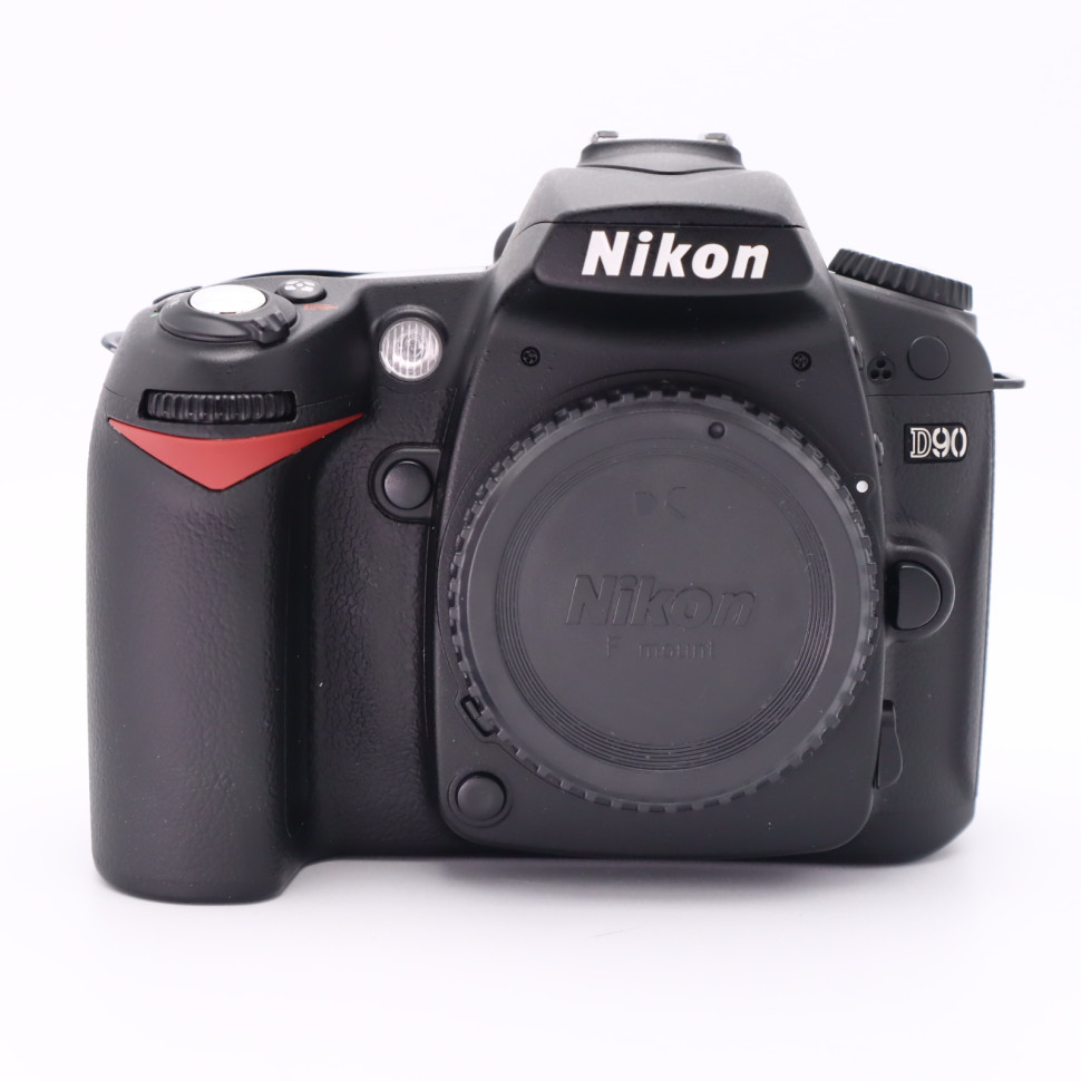 Nikon D90 (4.000 кадров)
