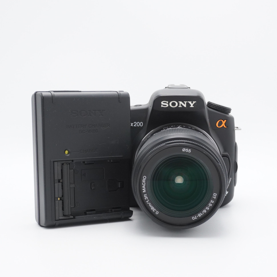 Sony A200 kit DT 18-70mm (состояние 4)
