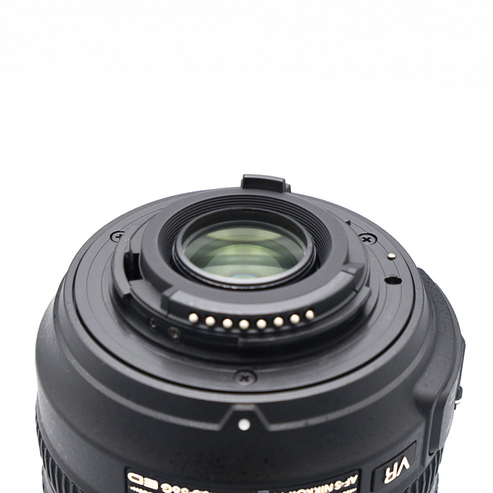 Nikkor AF-S 18-105mm f/3.5-5.6 G ED VR (like new)