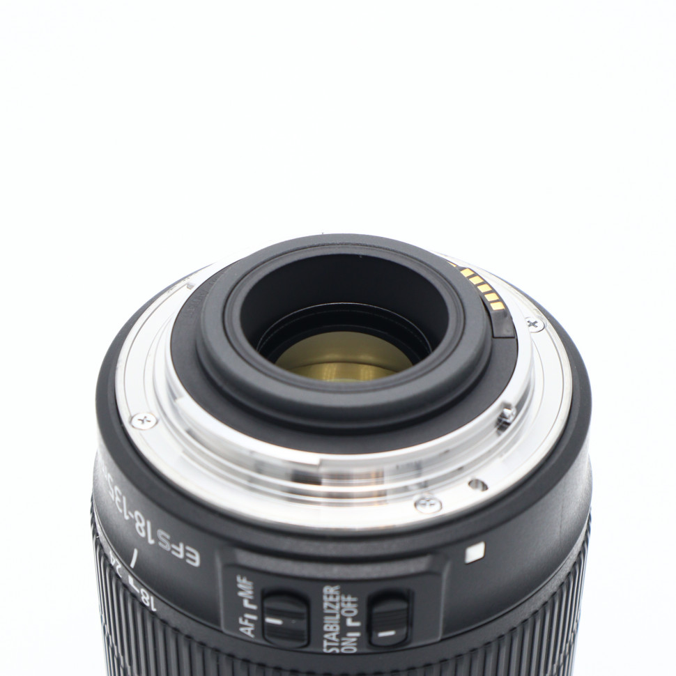 Canon EF-S 18-135mm f/3.5-5.6 IS  (состояние 4)