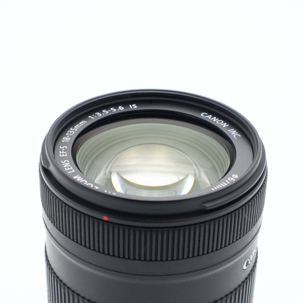 Canon EF-S 18-135mm f/3.5-5.6 IS  (состояние 4)