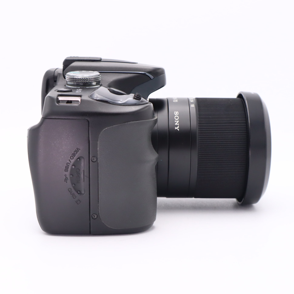 Sony DSLR-A100 Kit DT 18-70mm (состояние 4)