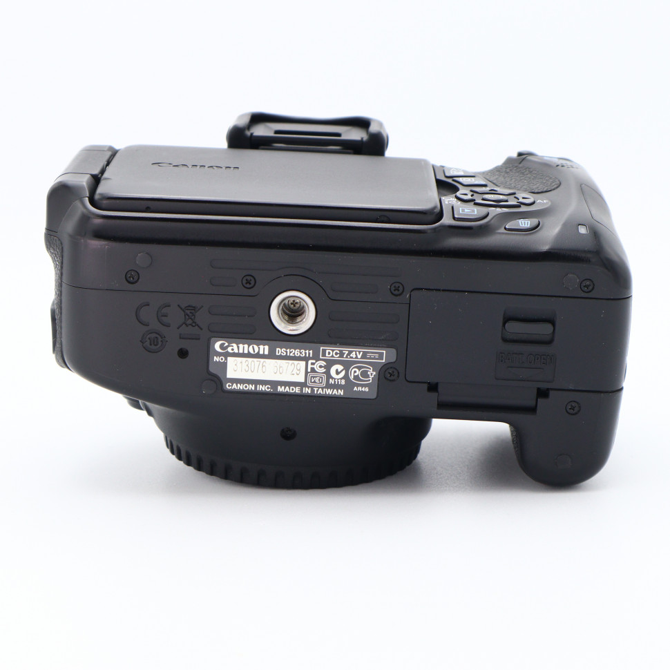 Canon EOS 600D (17.900 кадров)
