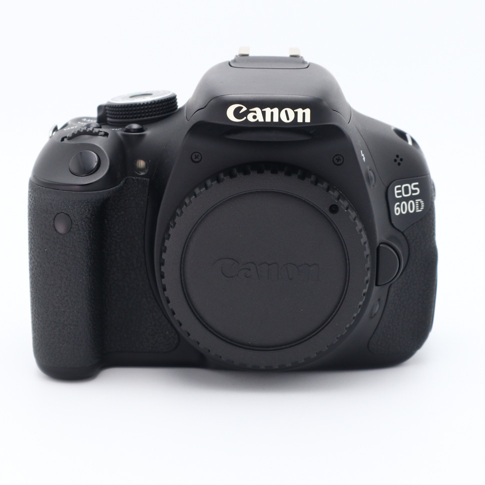 Canon EOS 600D (17.900 кадров)