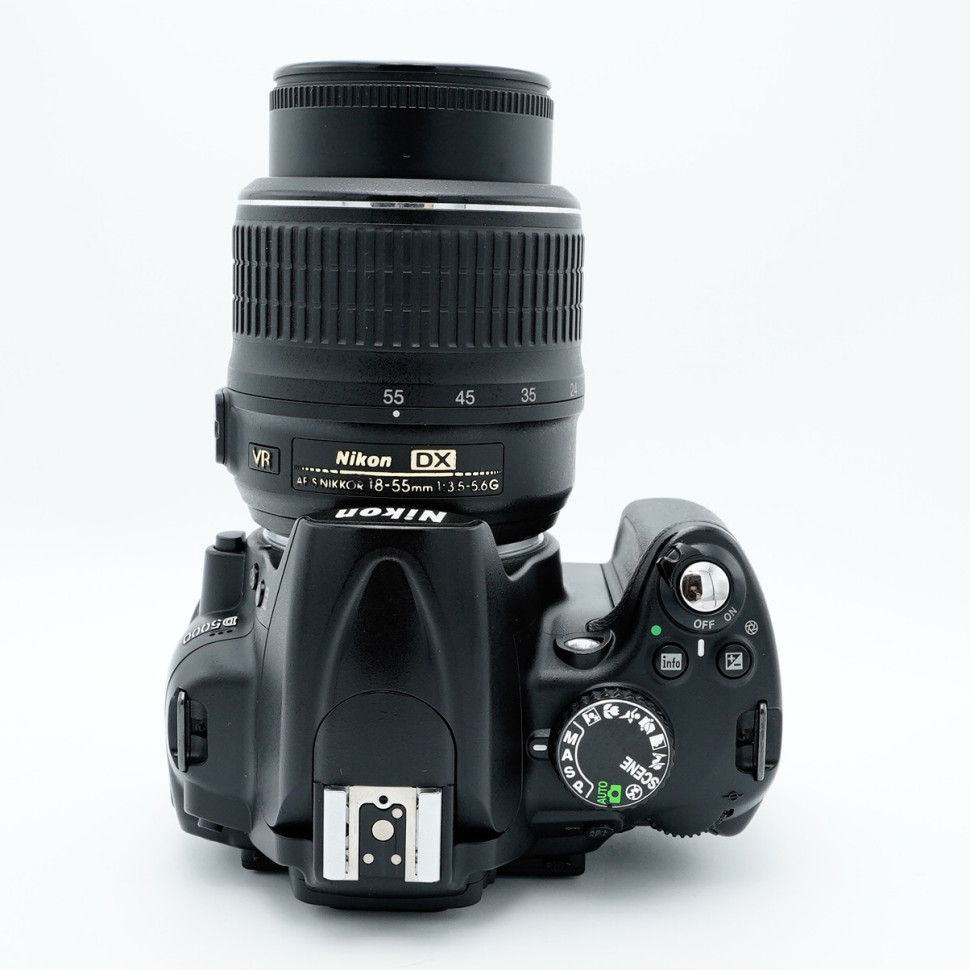Nikon D5000 Kit AF-S 18-55mm VR (10.000 кадров)