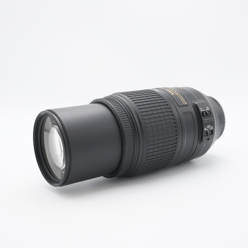 Nikon 55-300mm f/4.5-5.6G AF-S DX VR ED (сост. 5-)