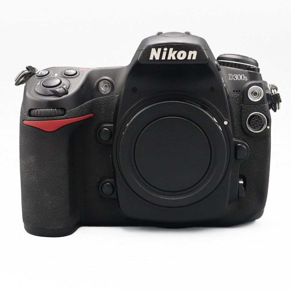 Nikon D300S (111 тыс. кадров)