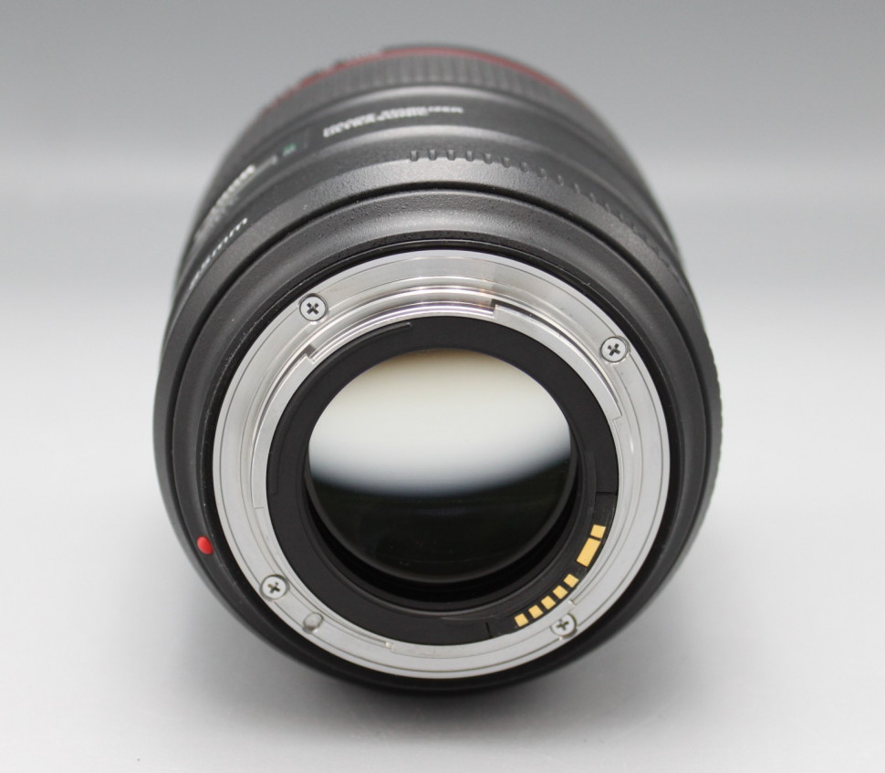 Canon EF 85mm f/1.4L IS USM(сост. 5-)