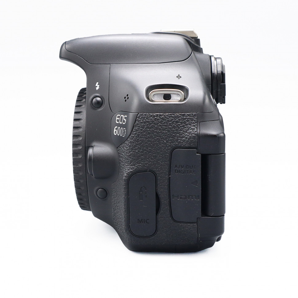 Canon EOS 600D (17.000 кадров)