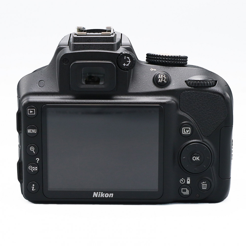 Nikon D3300 Body (9400 кадров)