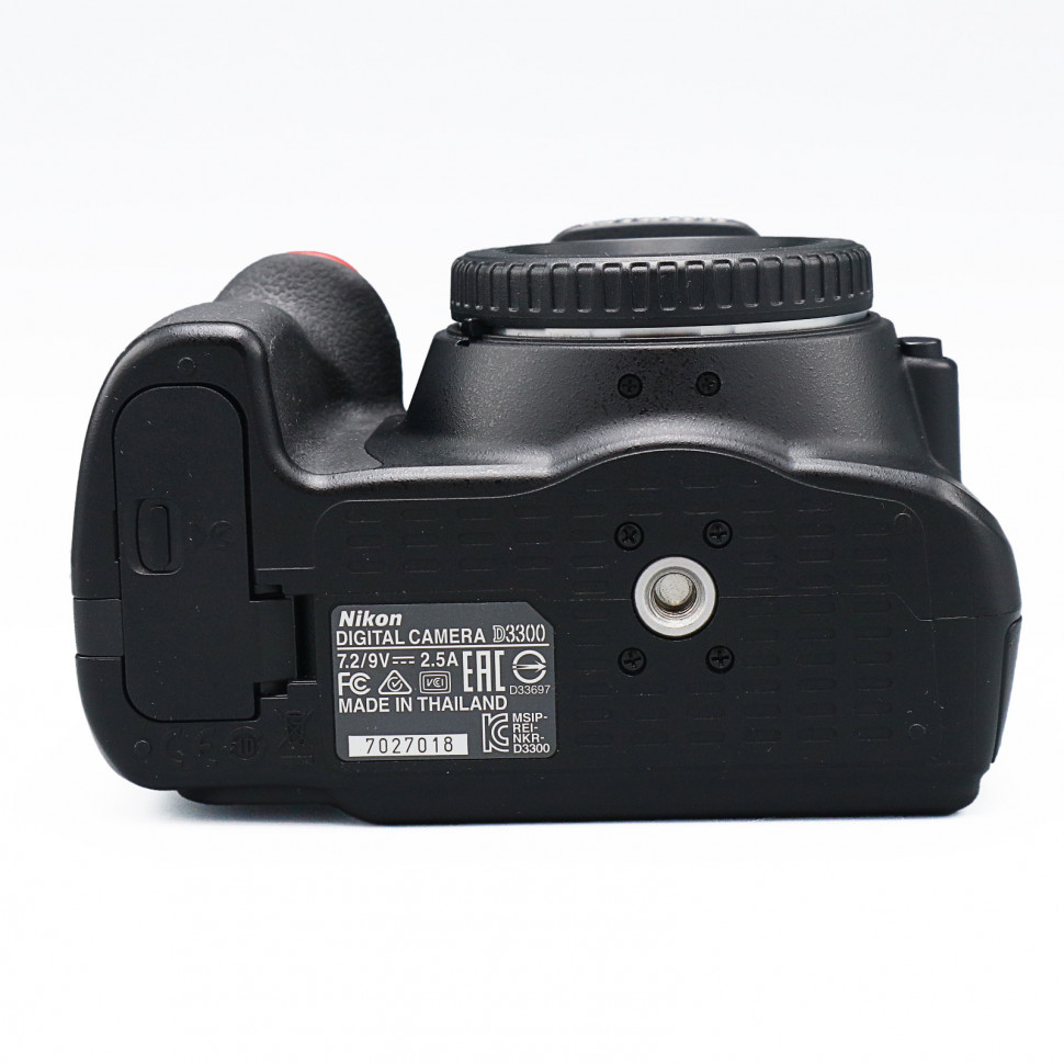 Nikon D3300 Body (9400 кадров)