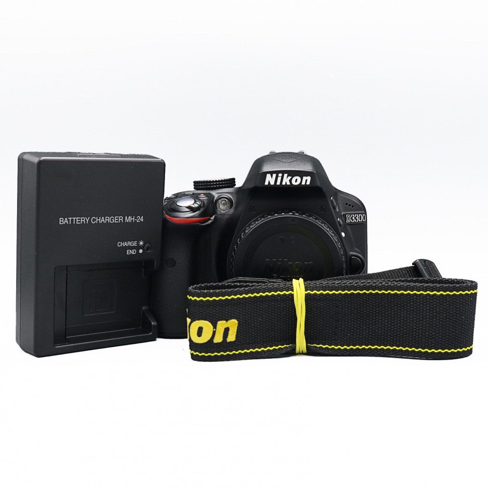 Nikon D3300 Body (9400 кадров)