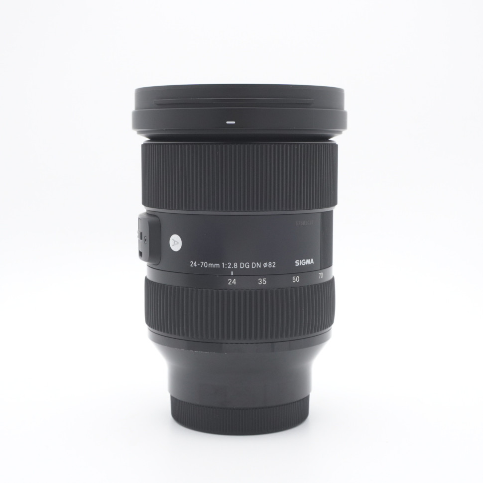 Sigma 24-70mm f/2.8 DG DN Sony FE (состояние 5-)