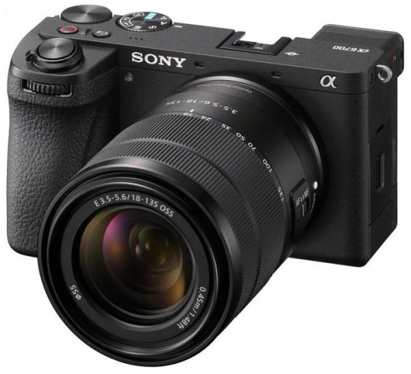 Sony Alpha A6700 kit 18-135mm