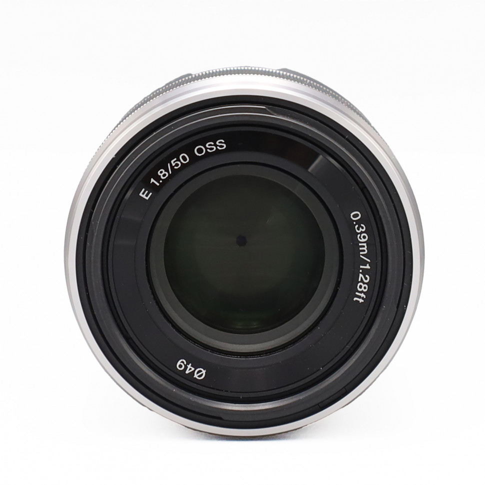 Sony E 50mm f/1.8 OSS (состояние 5)