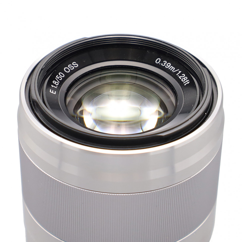 Sony E 50mm f/1.8 OSS (состояние 5)