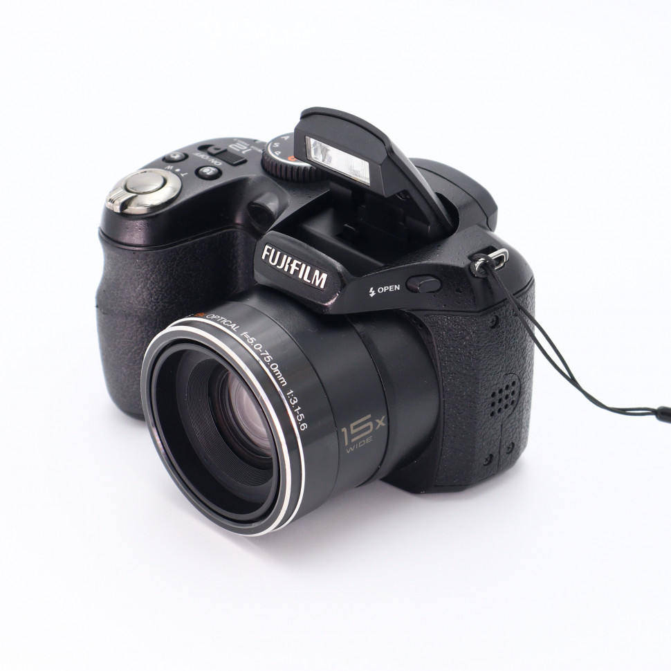 FinePix S1600  (состояние 5-)