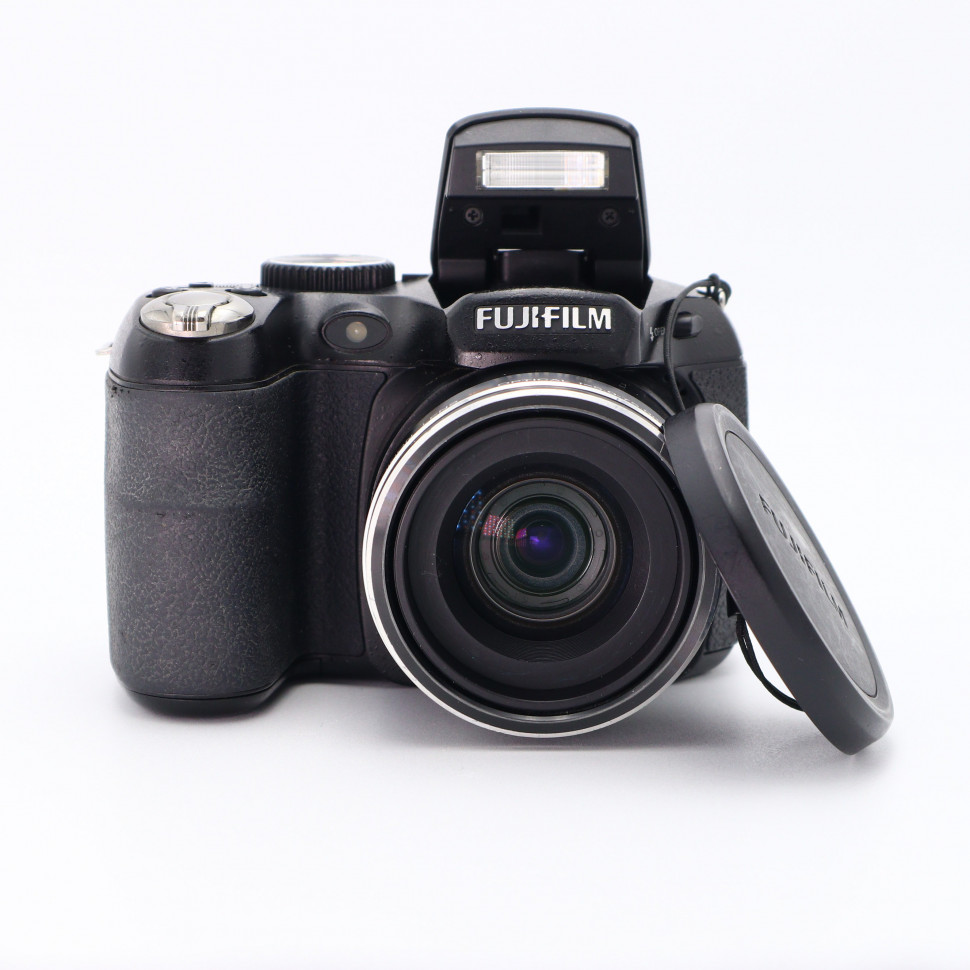 FinePix S1600  (состояние 5-)