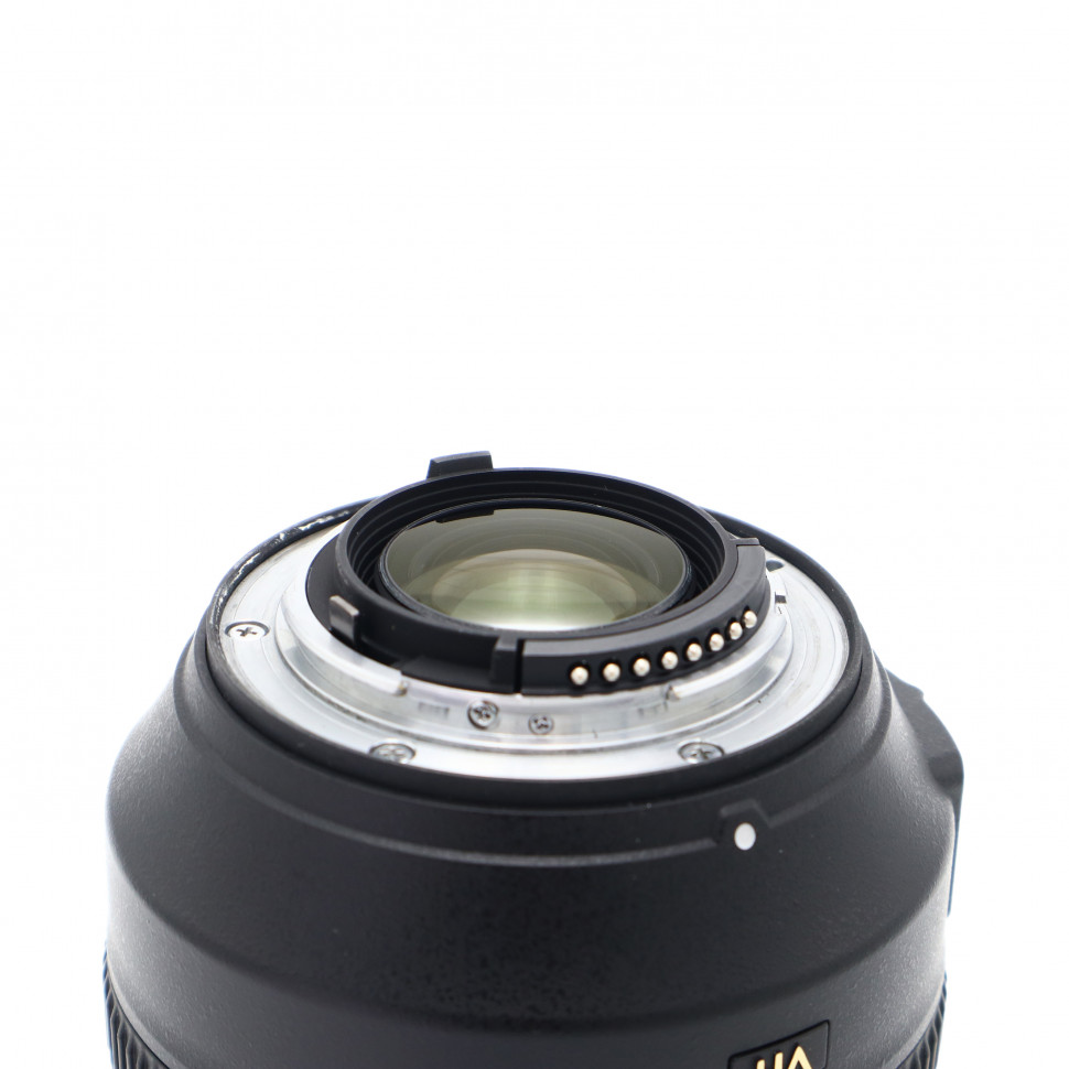 Nikkor AF-S 28-300mm f/3.5-5.6 G ED VR  (состояние 4)