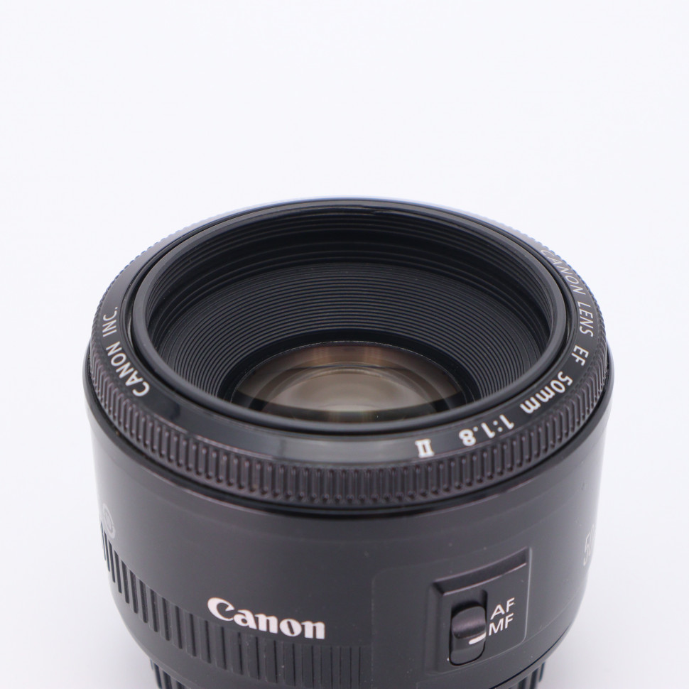 Canon EF 50mm f/1.8 II    (состояние 5-)