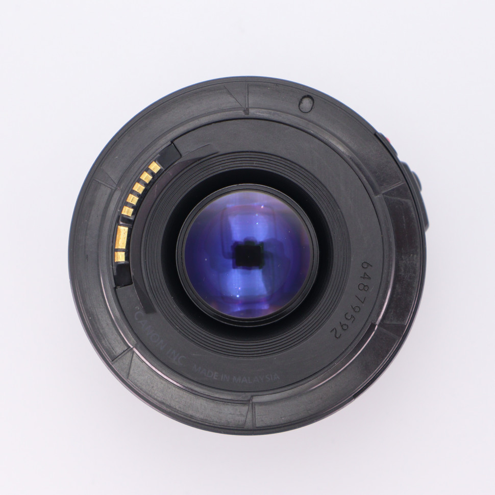 Canon EF 50mm f/1.8 II    (состояние 5-)