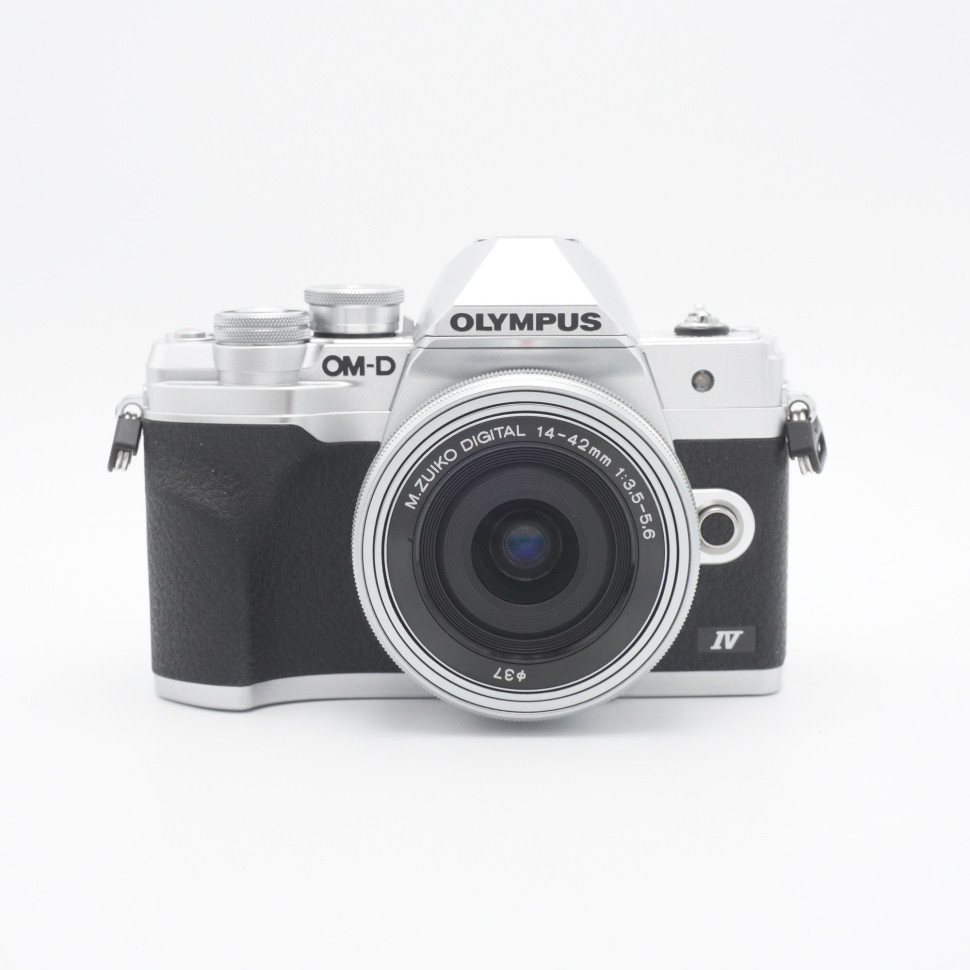 Olympus OM-D E-M10 Mark IV Kit 14-42mm (like new)