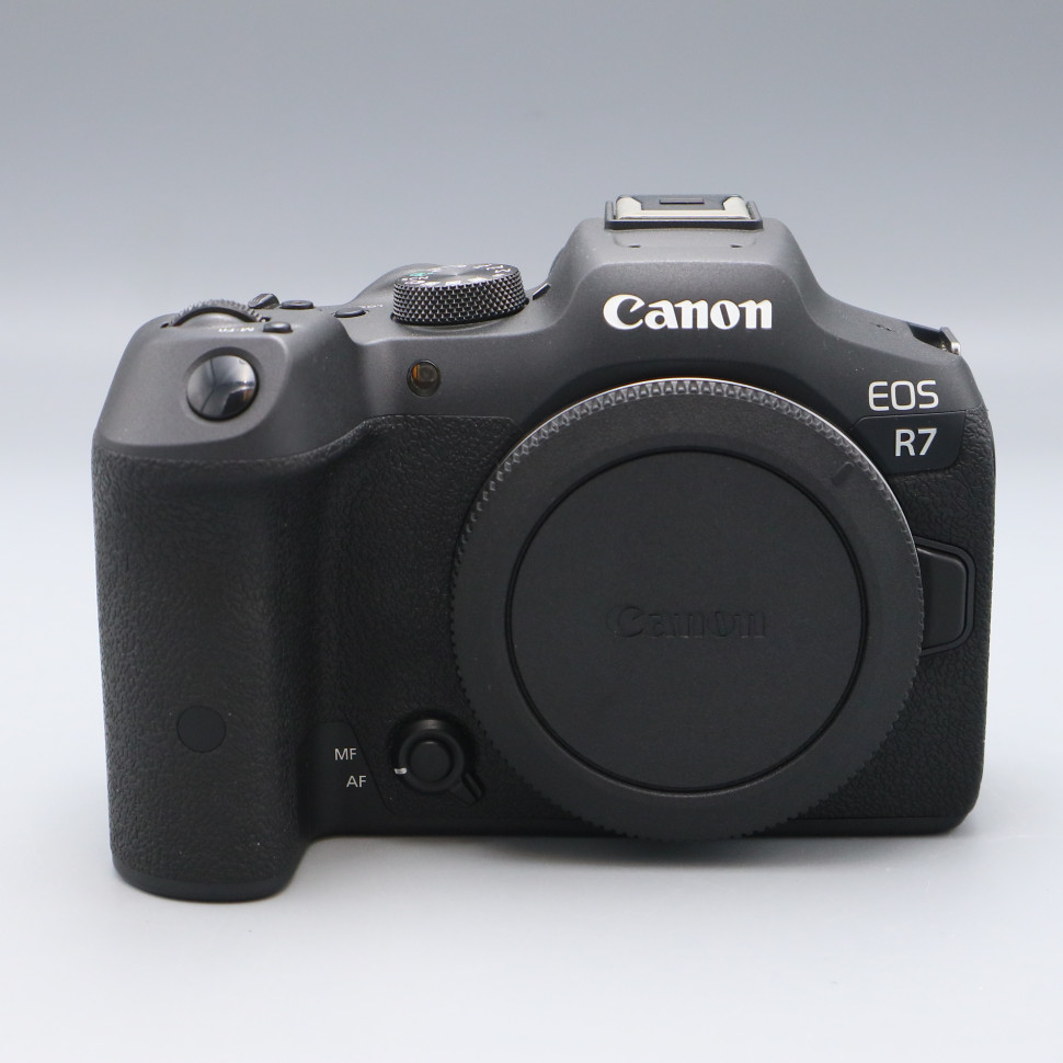 Canon EOS R7 Body (23000 кадров)