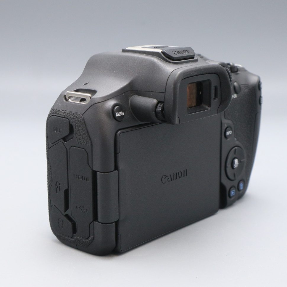 Canon EOS R7 Body (23000 кадров)