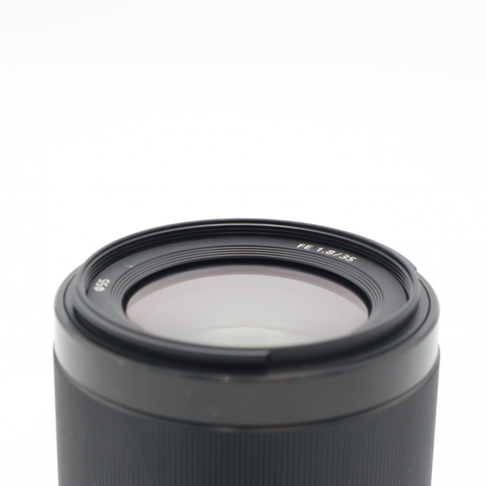 Sony FE 35mm f/1.8  (состояние 5)