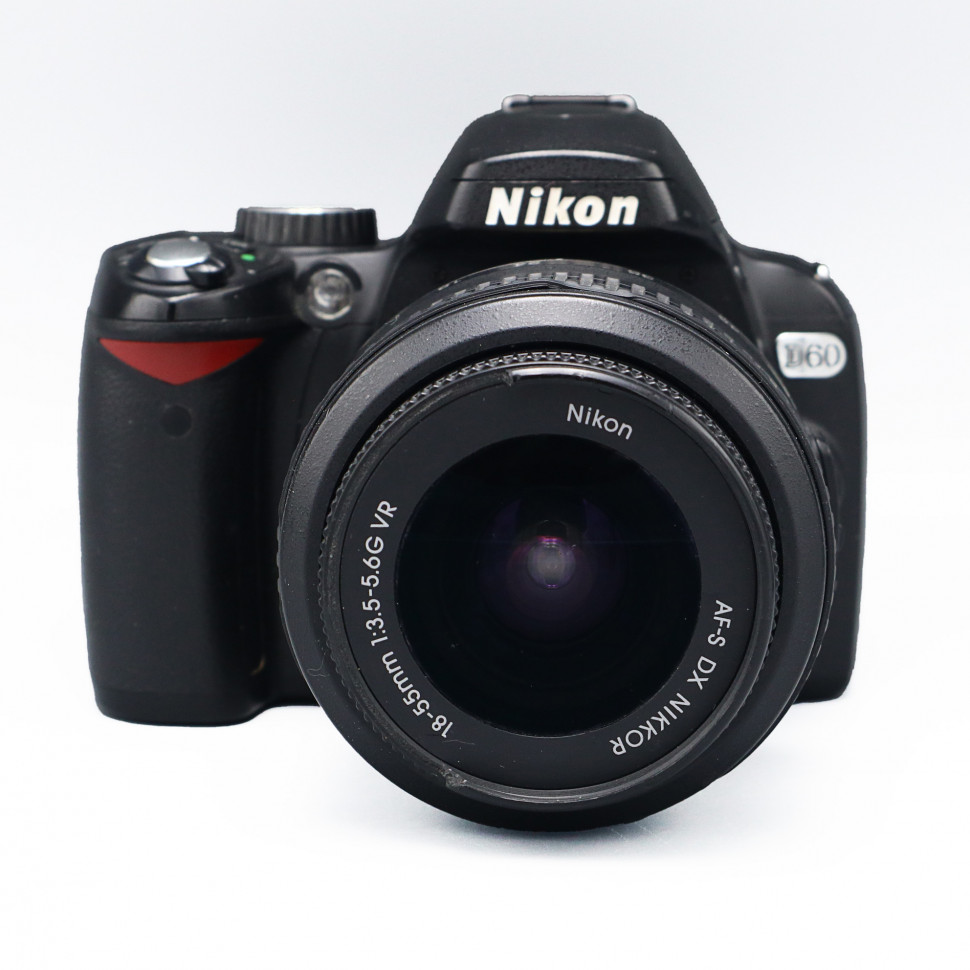 Nikon D60 Kit AF-S DX 18-55mm f/3.5-4.5 G VR (25.000 кадров)