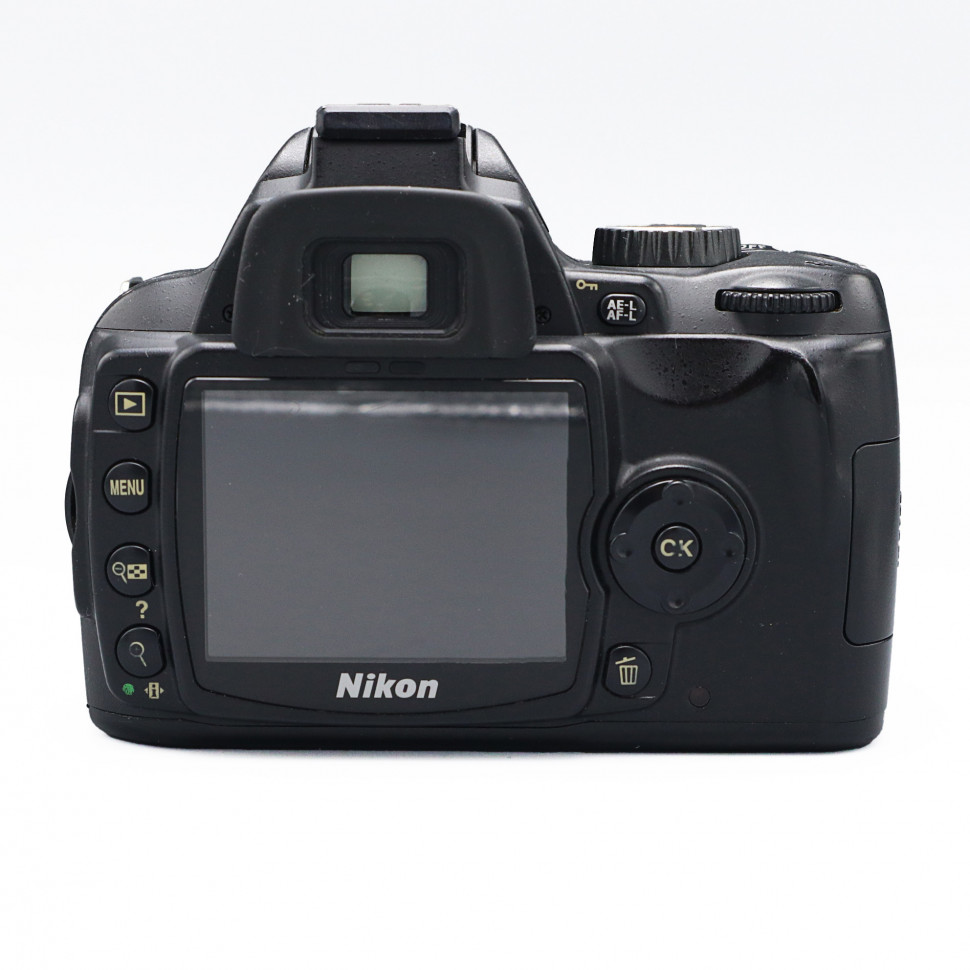 Nikon D60 Kit AF-S DX 18-55mm f/3.5-4.5 G VR (25.000 кадров)