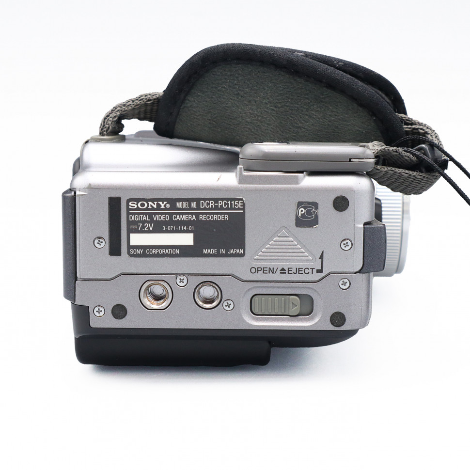 Sony Handycam DCR-PC115E