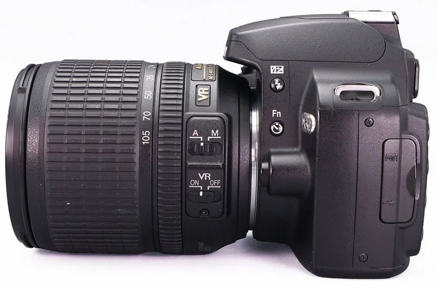 Nikon D60 Kit AF-S DX 18-105mm f/3.5-5.6 G ED VR (13.000 кадров)