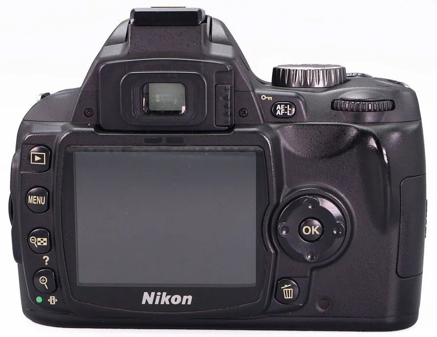 Nikon D60 Kit AF-S DX 18-105mm f/3.5-5.6 G ED VR (13.000 кадров)