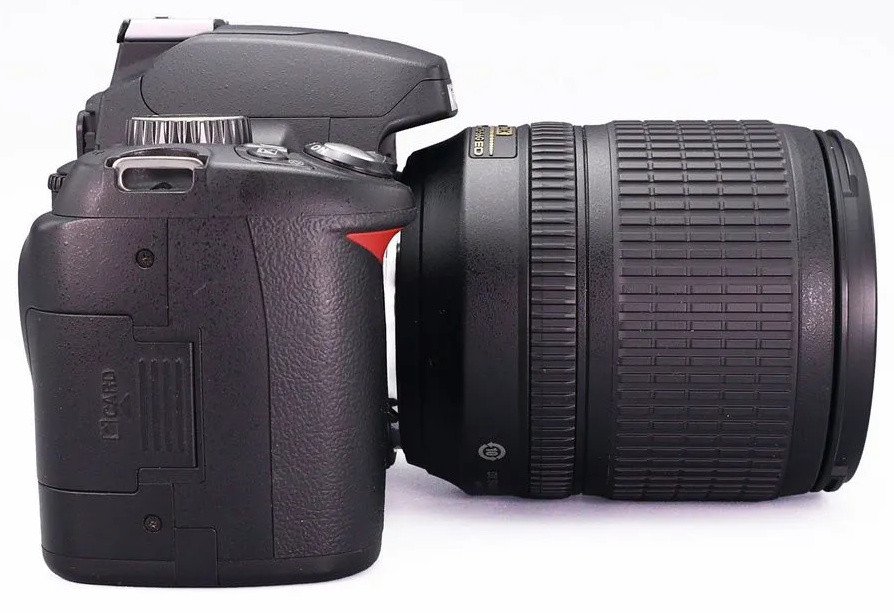 Nikon D60 Kit AF-S DX 18-105mm f/3.5-5.6 G ED VR (13.000 кадров)